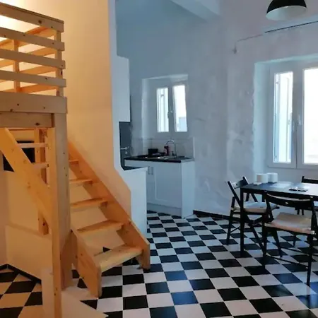 Prázdninový dům Anemomilos 1 *